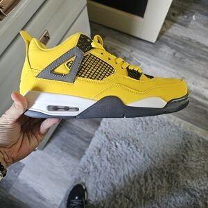 Jordan 4